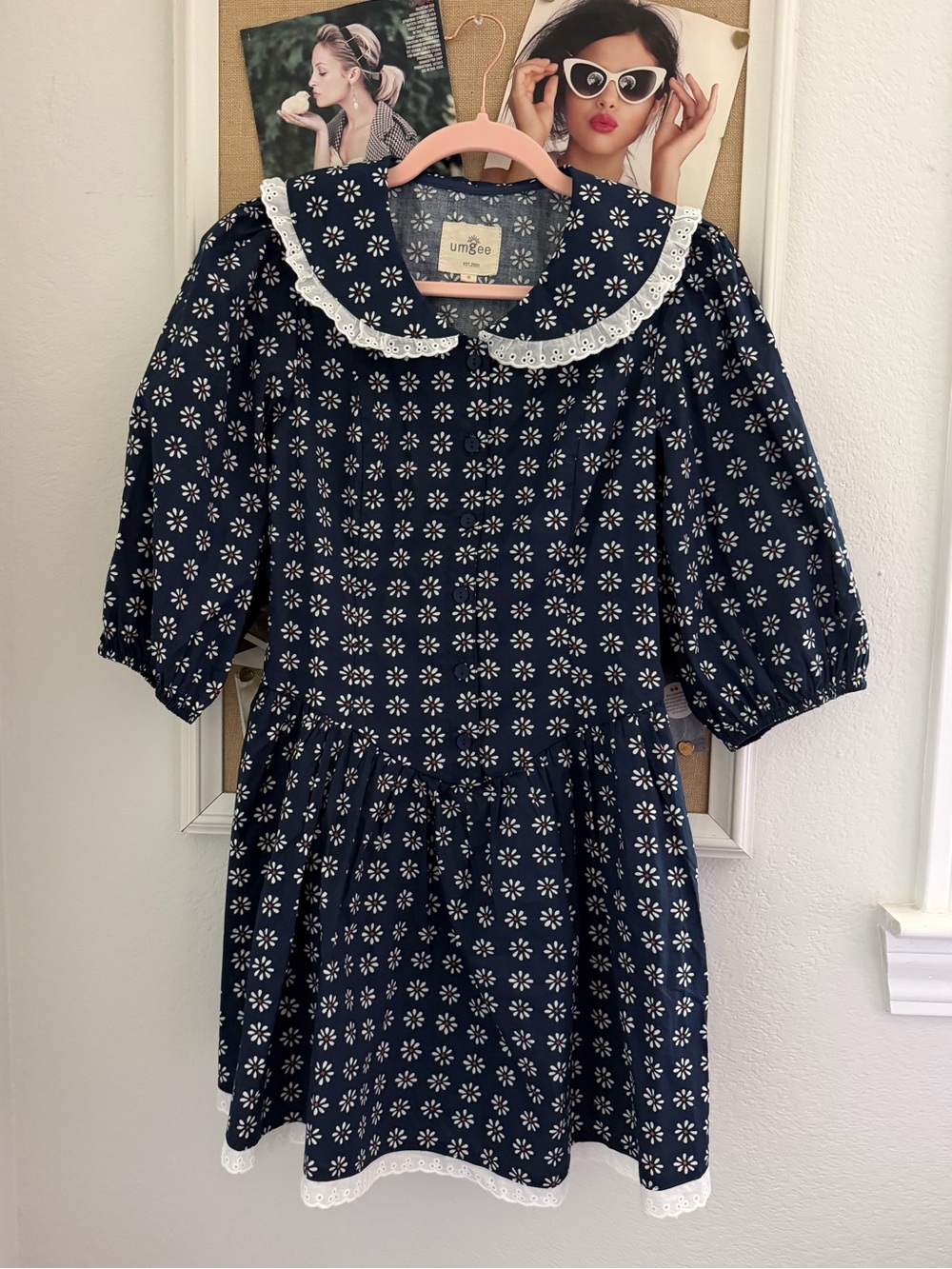 Cute Umgee Navy Dress with White Daisy Print and Lace Collar